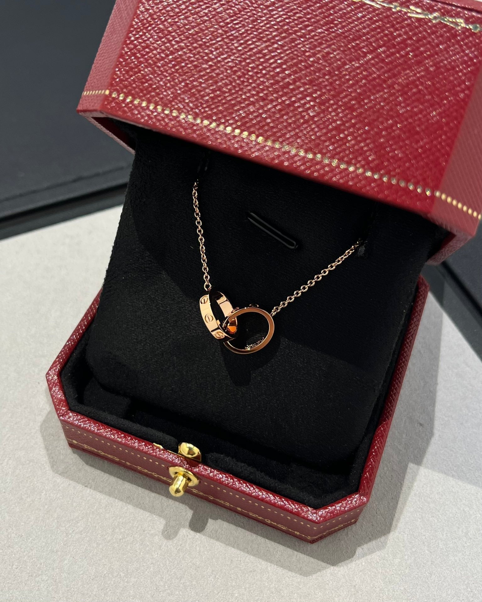 Aura LOVE NECKLACE DOUBLE RING PINK GOLD