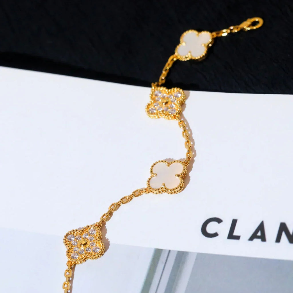 [Aura ]New CLOVER WHITE PEARL MOP 5 MOTIF BRACELET COLLECTION