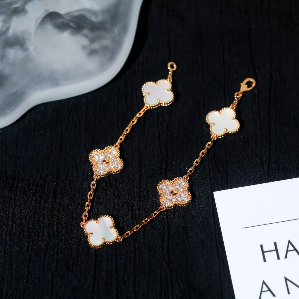 [Aura ]New CLOVER WHITE PEARL MOP 5 MOTIF BRACELET COLLECTION