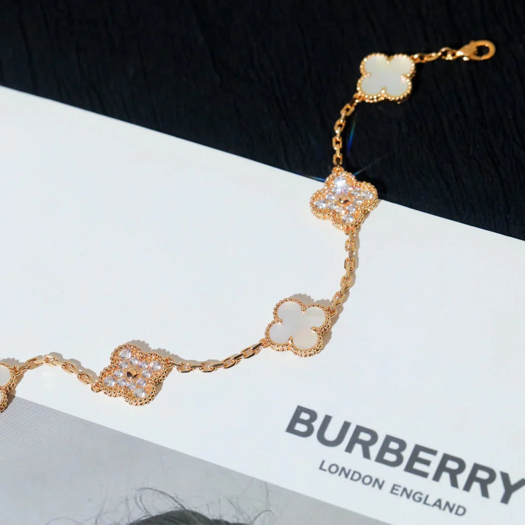 [Aura ]New CLOVER WHITE PEARL MOP 5 MOTIF BRACELET COLLECTION