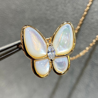 [⭐Aura ]BUTTERFLY MOP DIAMOND NECKLACE