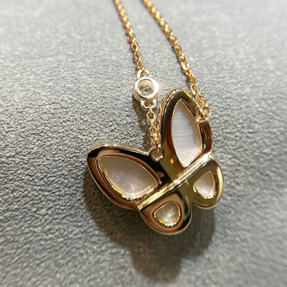 [⭐Aura ]BUTTERFLY MOP DIAMOND NECKLACE