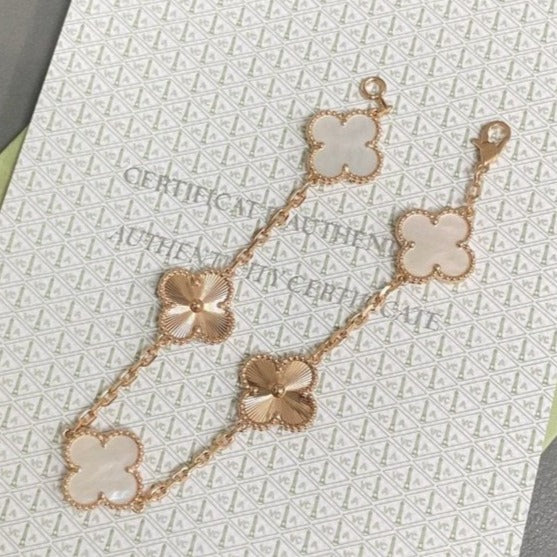 [Aura ]New CLOVER WHITE PEARL MOP 5 MOTIF BRACELET COLLECTION