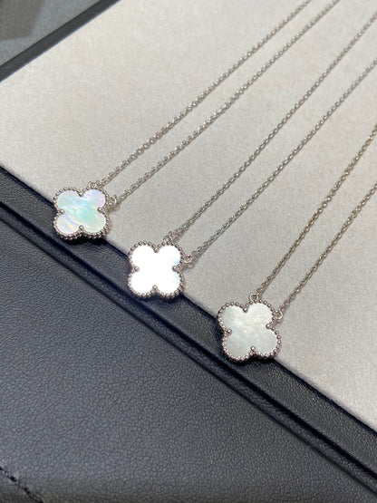 [⭐Aura ]CLOVER MEDIUM SILVER WHITE MOP NECKLACE