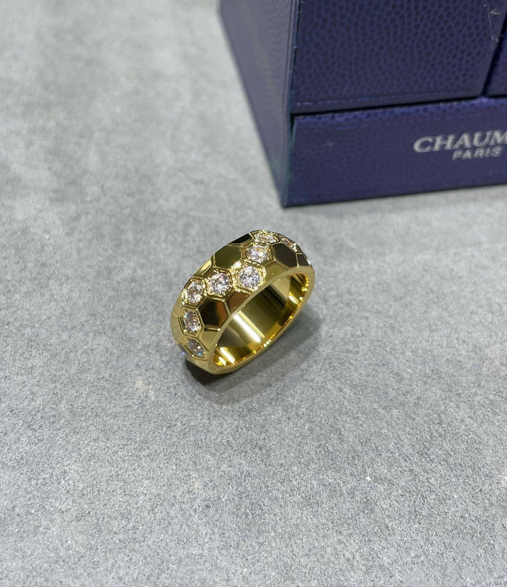 Aura BEE LOVE DIAMOND LARGE RING