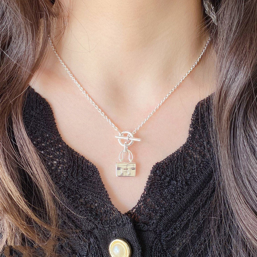 Aura CONSTANCE PEDANT SILVER NECKLACE