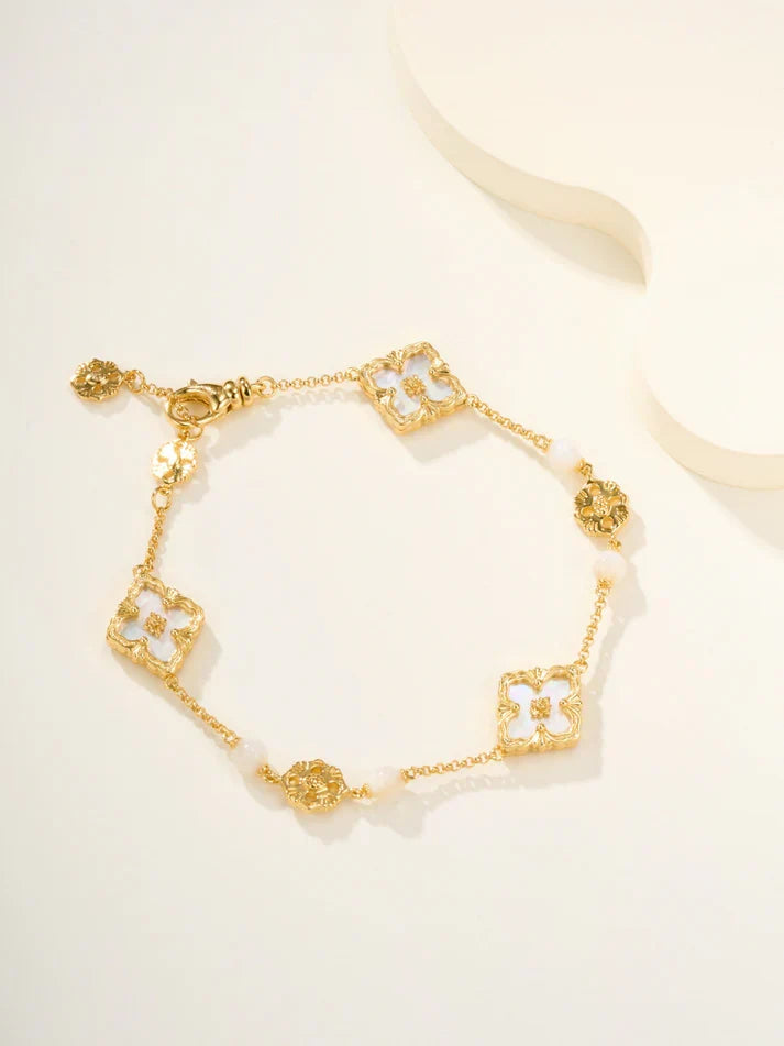 [Aura]B.C.L ENAMELED Three-Flower Bracelet£¨Trumpet)