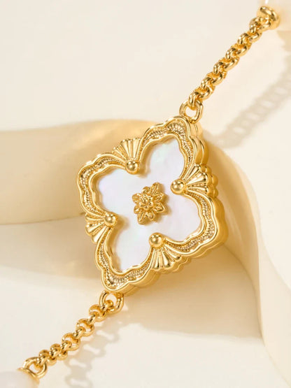 [⭐Aura]B.C.L ENAMELED Three-Flower Bracelet£¨Trumpet)
