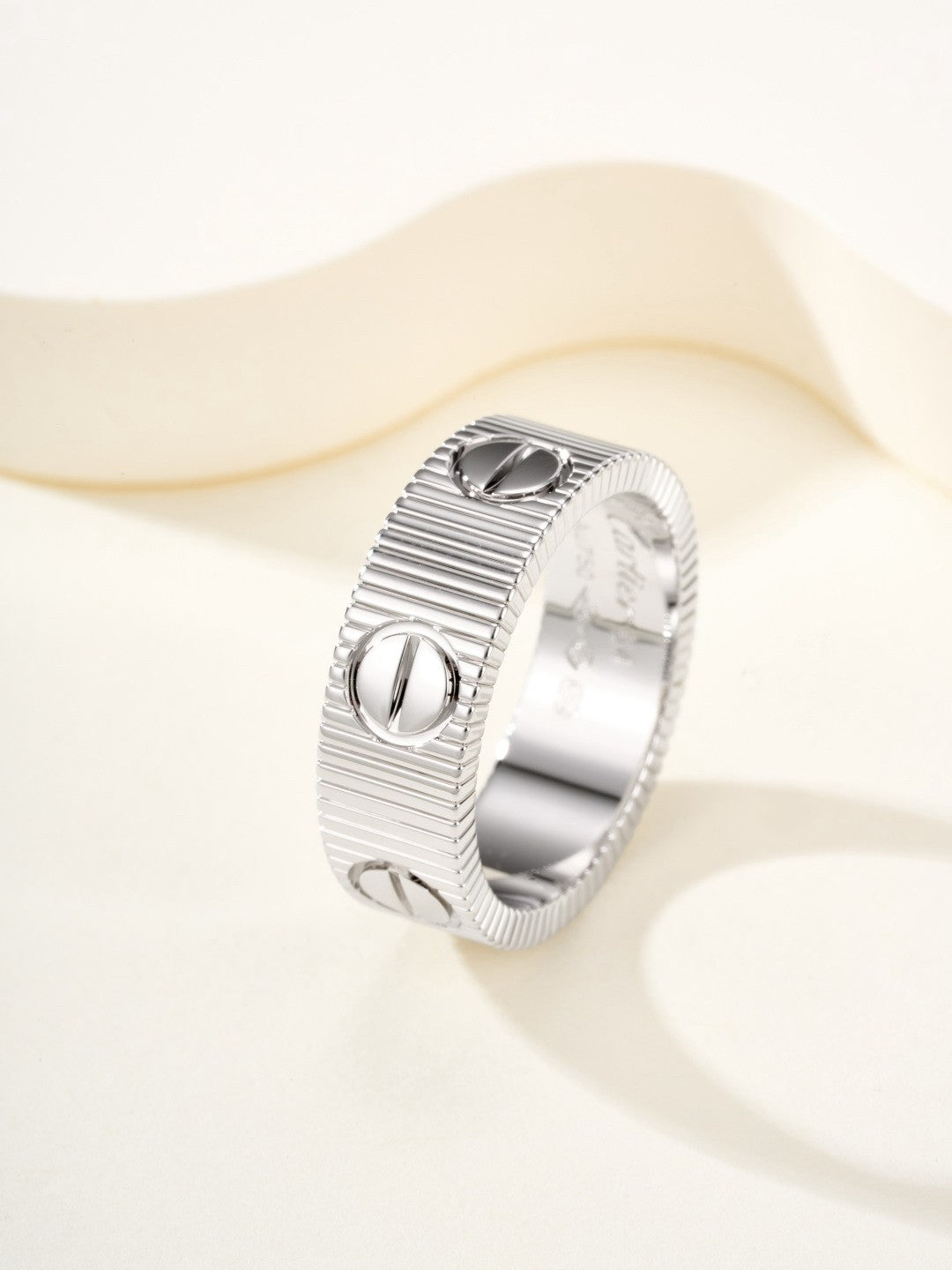 Aura NEW MODEL LOVE 6.5 MM RING
