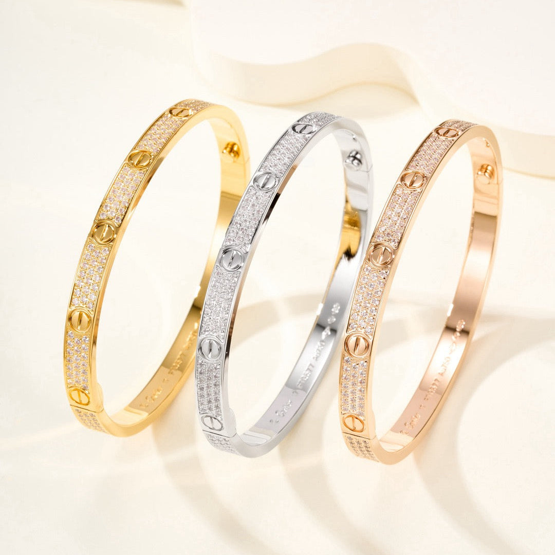 Aura LOVE BRACELET 4.8MM DIAMOND-PAVED