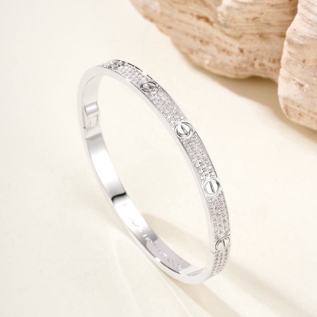 Aura LOVE BRACELET 4.8MM DIAMOND-PAVED
