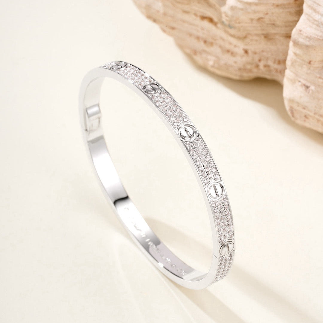 Aura LOVE BRACELET 4.8MM DIAMOND-PAVED