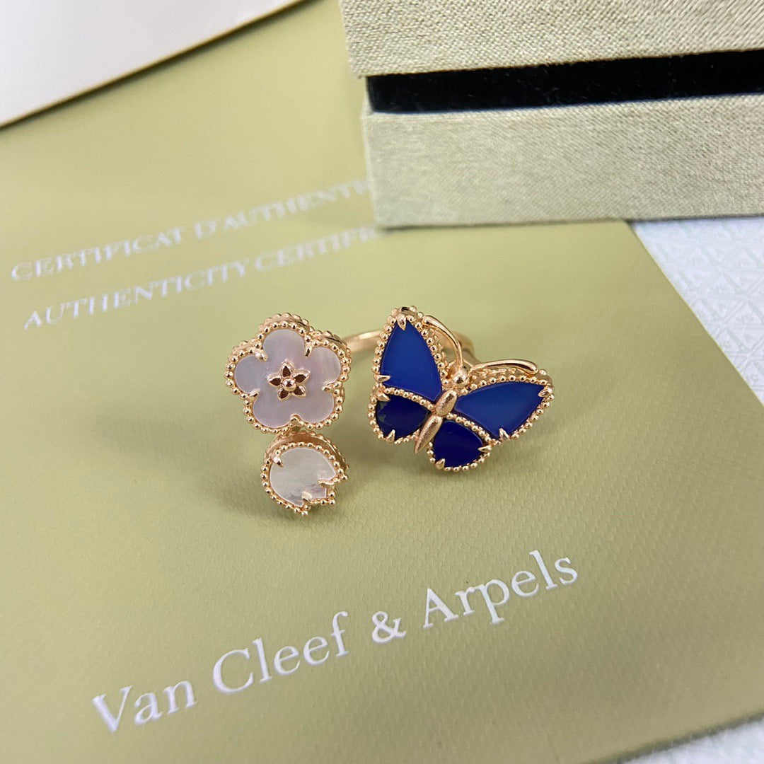 [Aura ] 2026 NEW MODEL SPRING LUCKY 3 MOTIF GOLD RING