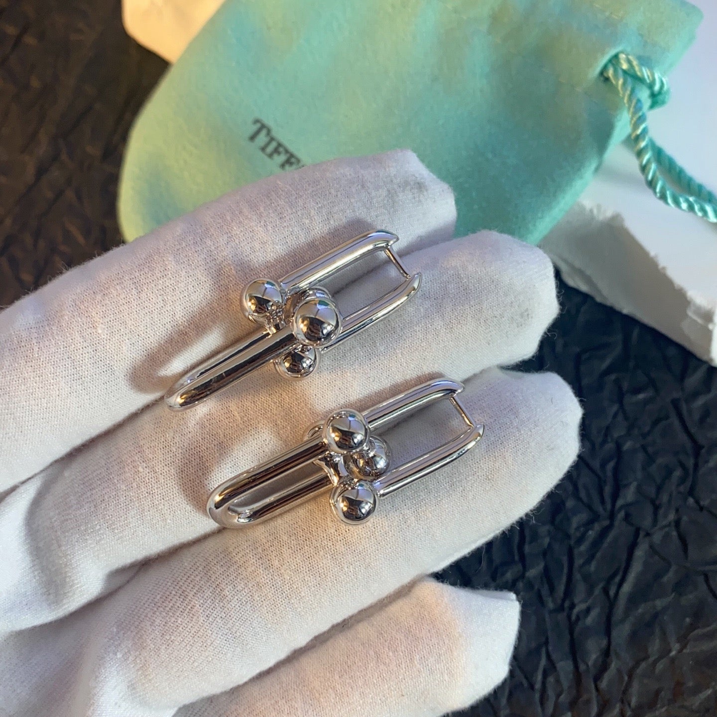 [Aura ] TF U-shaped earrings
