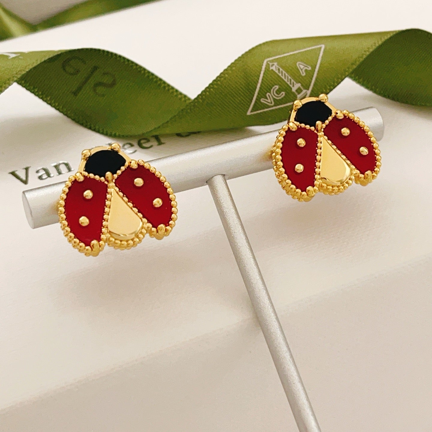 Aura LUCKY LADYBUG EARRINGS