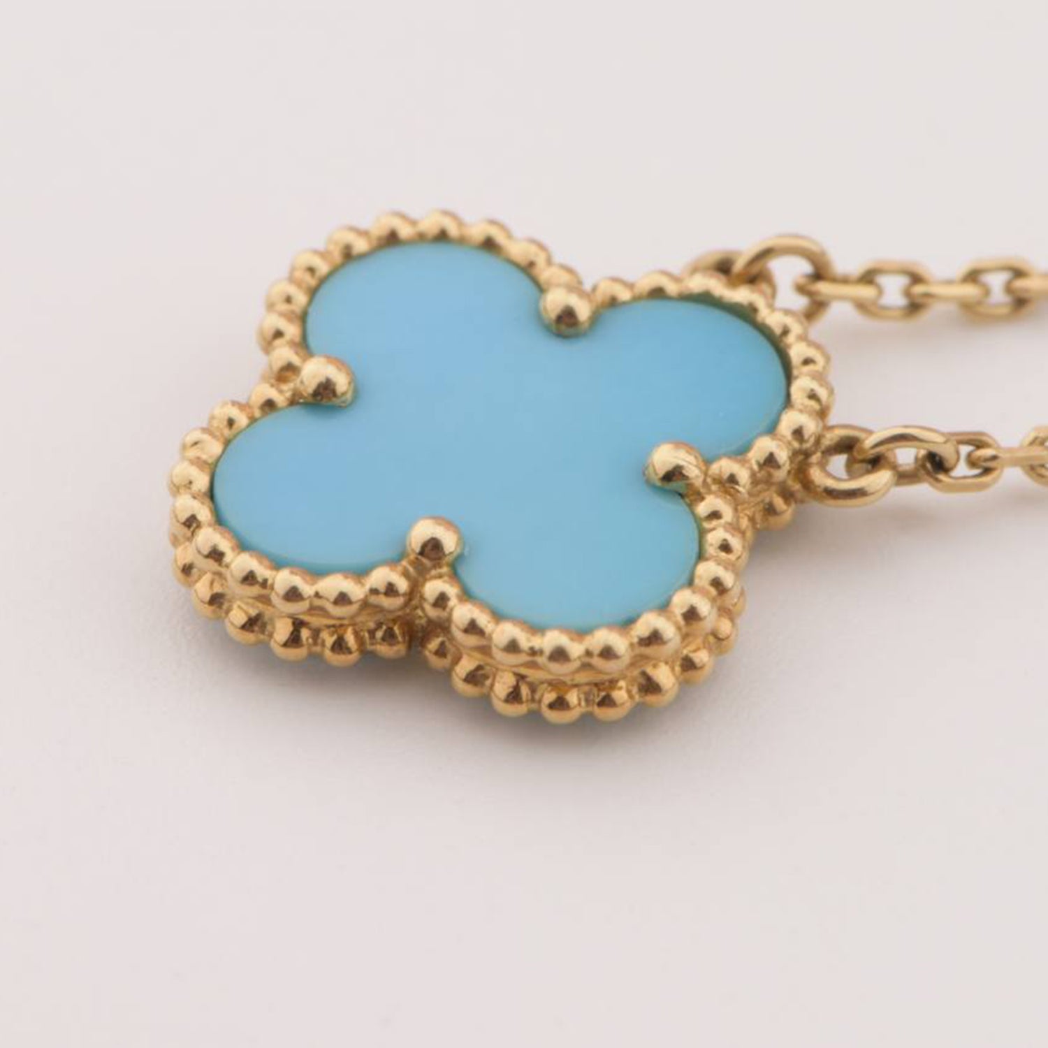 Aura CLOVER 15MM VINTAGE TURQUOISE NECKLACE