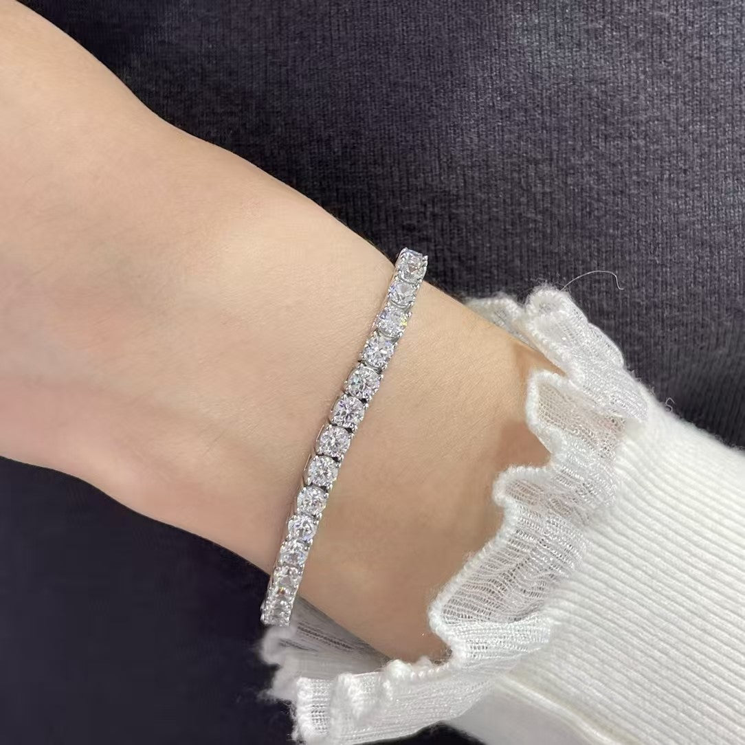 [Aura ]TENNIS BRACELET WITH FULL DIAMOND SETTING