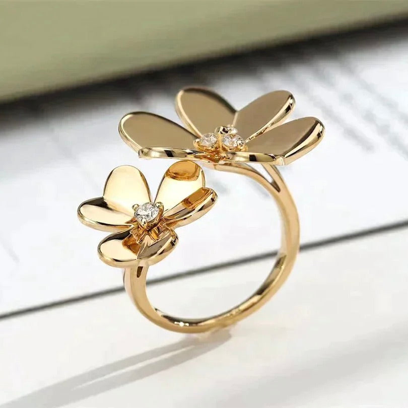 Aura CLOVER COMOS GOLD DIAMOND RING