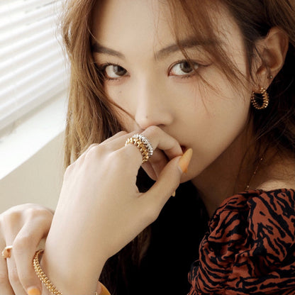 [⭐Aura ]CLASH SMALL HOOP EARRINGS