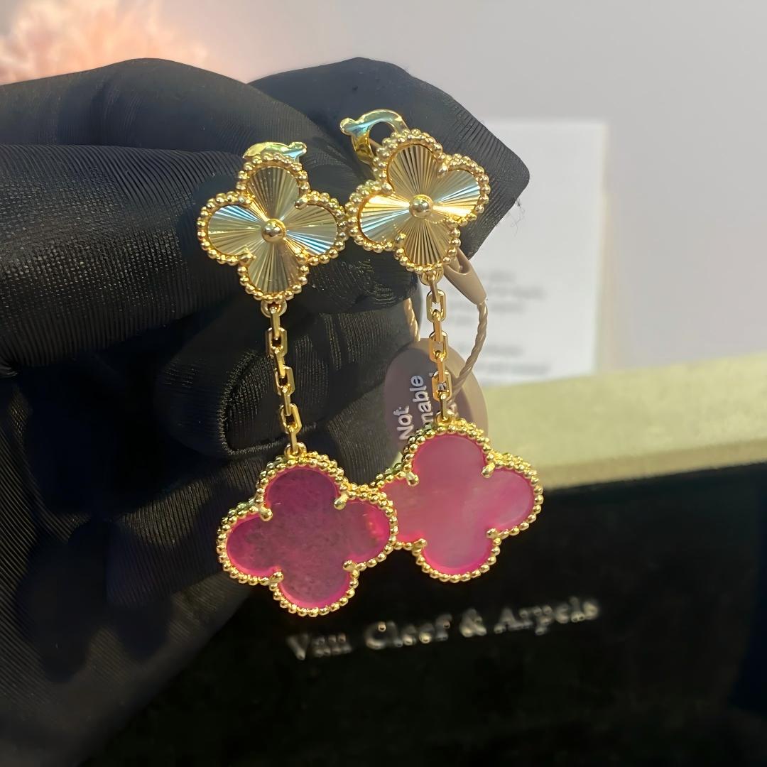 [⭐Aura]NEW CLOVER 2 MOTIF PINK ENAMEL EARRINGS