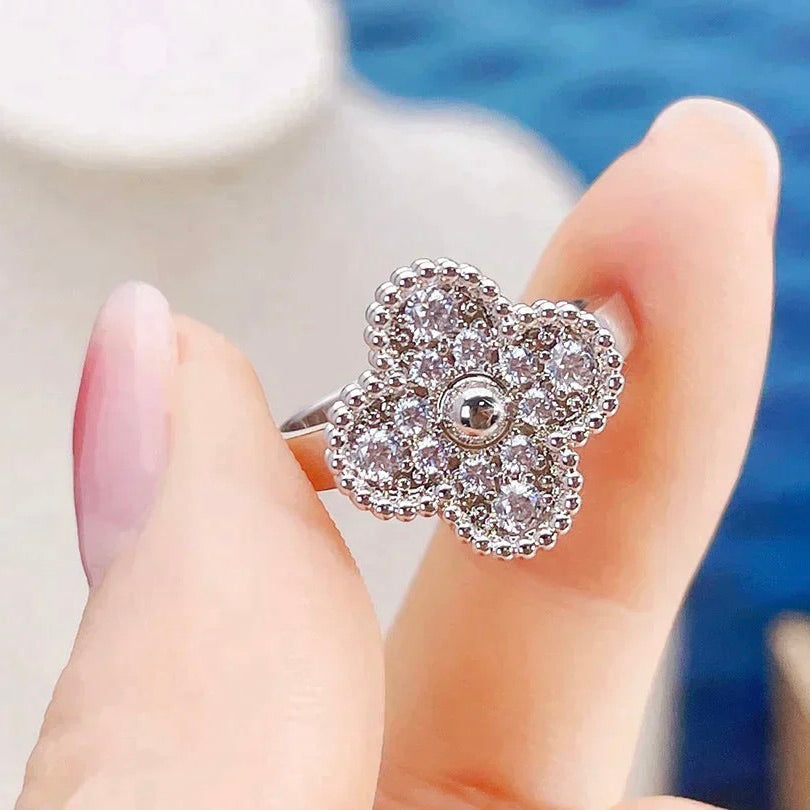 [⭐Aura ]CLOVER DIAMOND RING