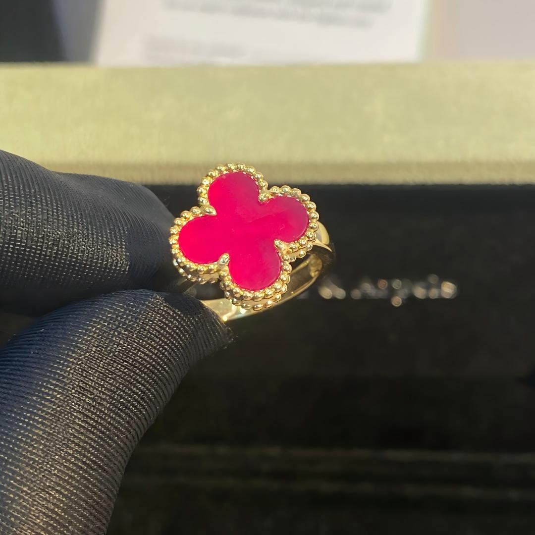 [⭐Aura]NEW CLOVER PINK ENAMEL RINGS
