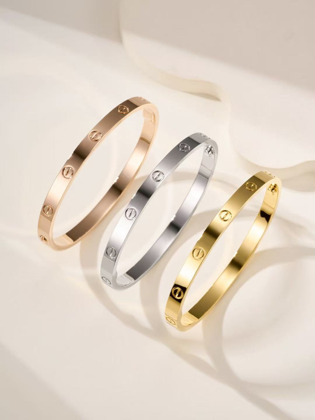 Aura LOVE ARMBAND 4.8MM