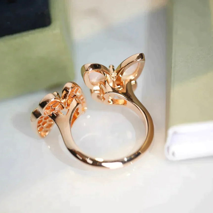 Aura TWIN BUTTERFLY DIAMOND MOP RING
