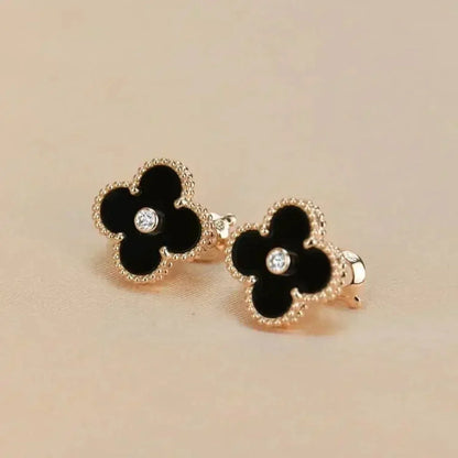 [⭐Aura ]CLOVER MEDIUM 1 MOTIFS ONYX DIAMOND EARRINGS