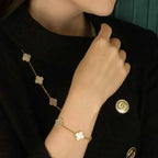 [Aura ]New CLOVER WHITE PEARL MOP 5 MOTIF BRACELET COLLECTION