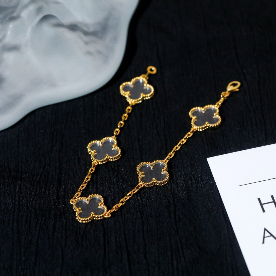 [⭐Aura ]New CLOVER 5 MOTIF ROCK CRYSTAL BRACELET