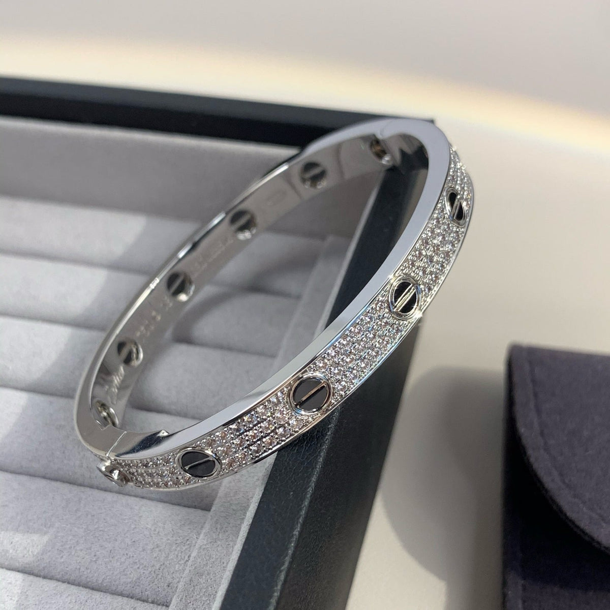 [⭐Aura ]LOVE BRACELET 6.1MM DIAMOND-PAVED CERAMIC