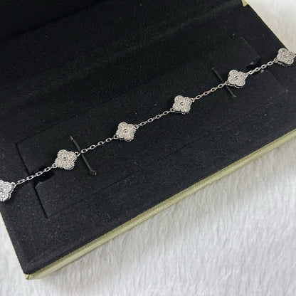 [⭐Aura ]New CLOVER 6 MOTIF DIAMOND BRACELET