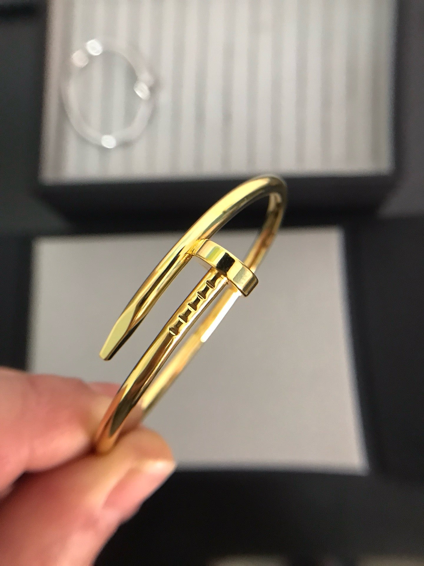 Aura JUSTE ARMBAND 3.5MM
