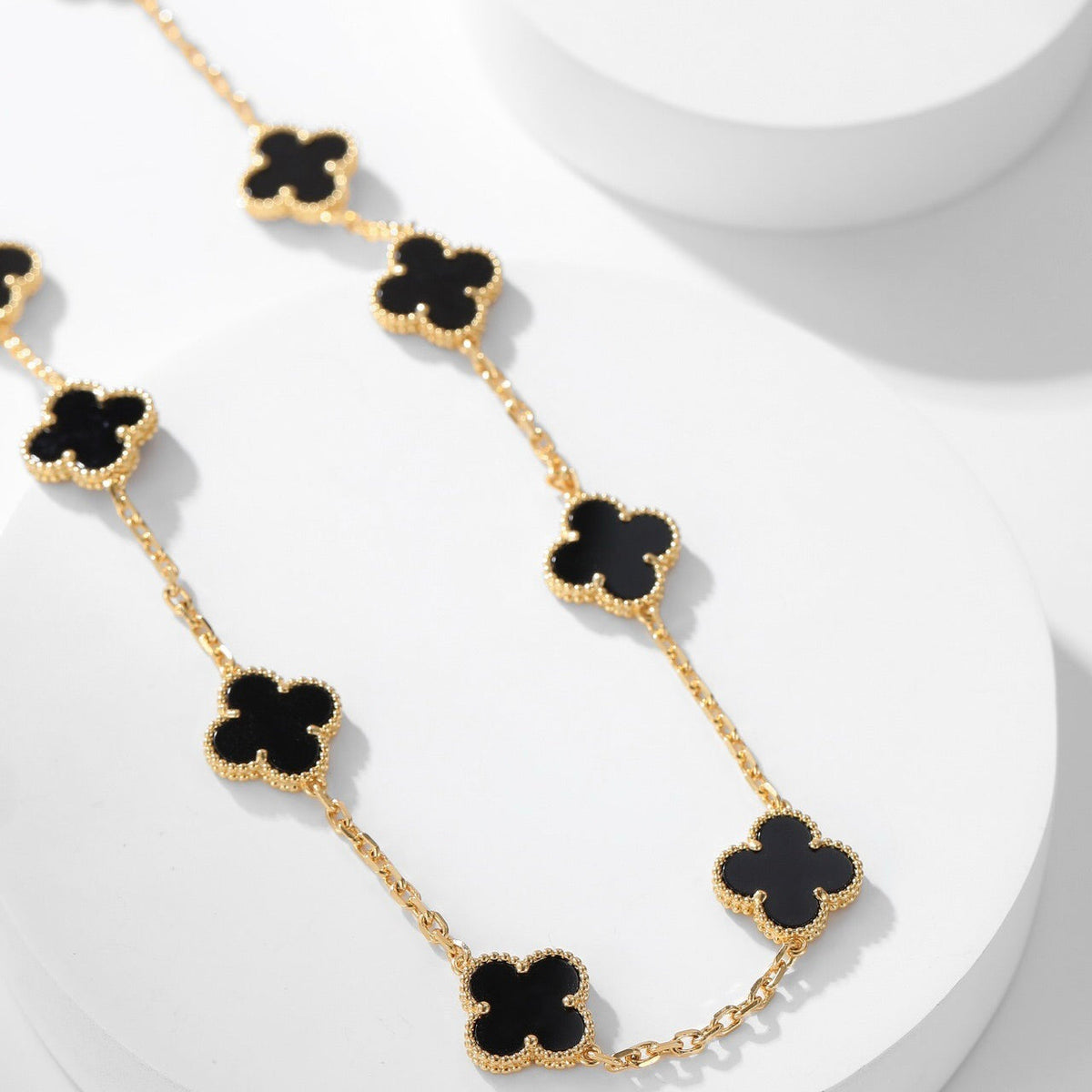 [⭐Aura ]CLOVER 10 MOTIFS ONYX NECKLACE