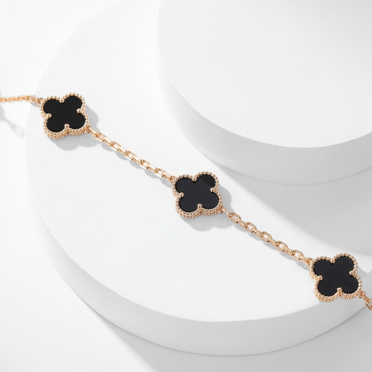 [⭐Aura ]CLOVER 10 MOTIFS ONYX NECKLACE