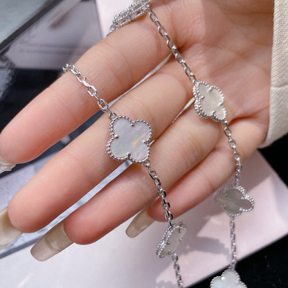 [⭐Aura ]CLOVER 10 MOTIFS WHITE MOTHER OF PEARL NECKLACE