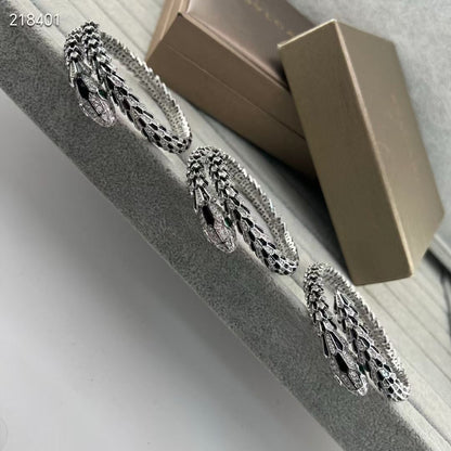 [⭐Aura ] EW OBSIDIAN & DIAMOND SERPENT BRACELET