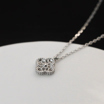 Aura CLOVER MINI 9,5MM ANHÄNGER DIAMANTENHALSKETTE