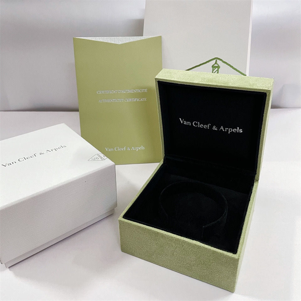 Aura VA GLÜCKSSYMBOLE ARMBAND HALSKETTE RING SCHMUCKDOSE GESCHENKTÜTE