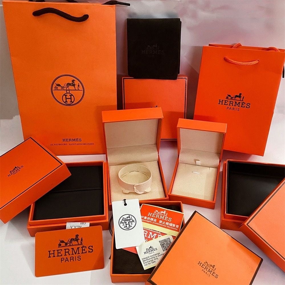 Aura HM BRACELET NECKLACE RING BOX GIFT BAG