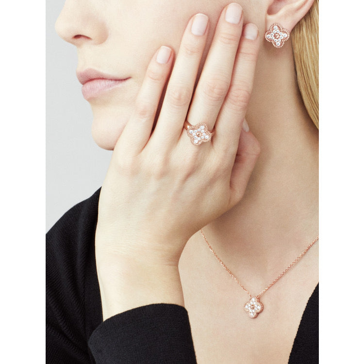 Aura CLOVER 15MM DIAMANT EINZELBLUMEN-HALSKETTE