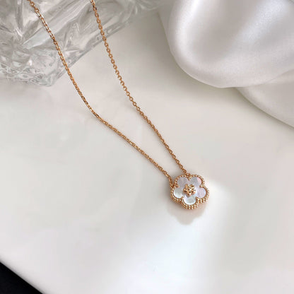 [⭐Aura ]LUCKY  WHITE MOP  PLUM BLOSSOM NECKLACE