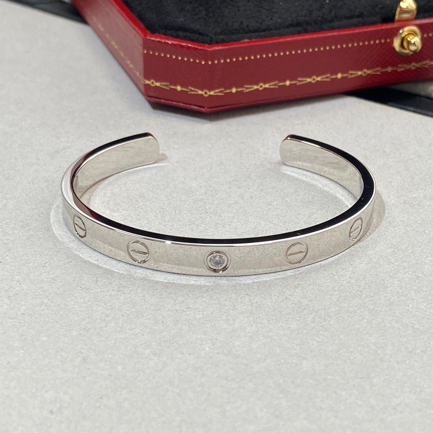 Aura LOVE BRACELET 6.1MM 1 DIAMOND OPEN CUFF