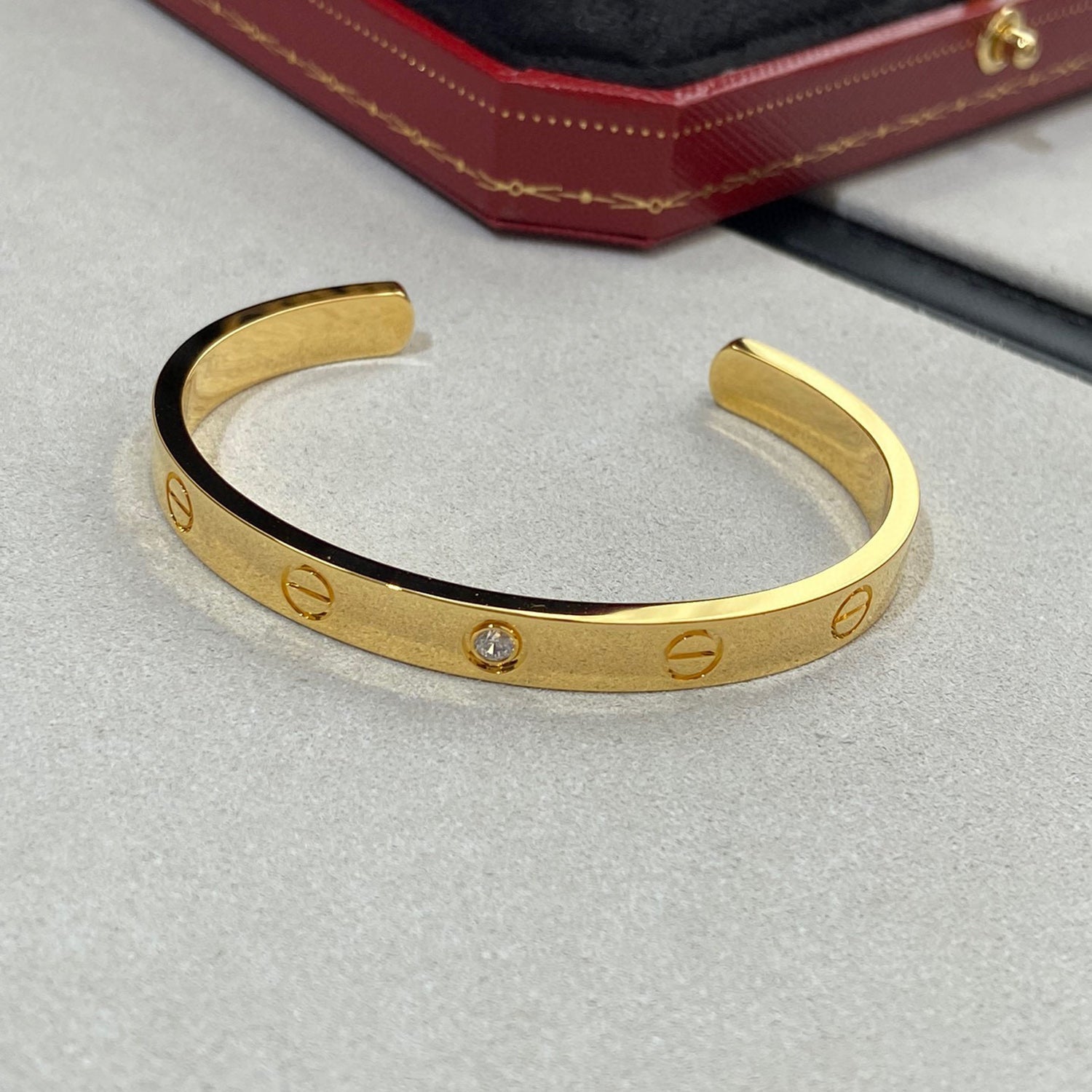 Aura LOVE BRACELET 6.1MM 1 DIAMOND OPEN CUFF