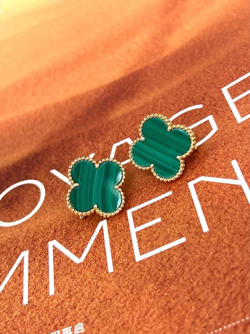 [Aura ] CLOVER LARGE (20mm) 1 MOTIFS GREENER MOP STUD EARRINGS