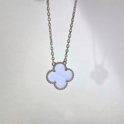[⭐Aura ]CLOVER 15MM BLUE CHALCEDONY NECKLACE SILVER