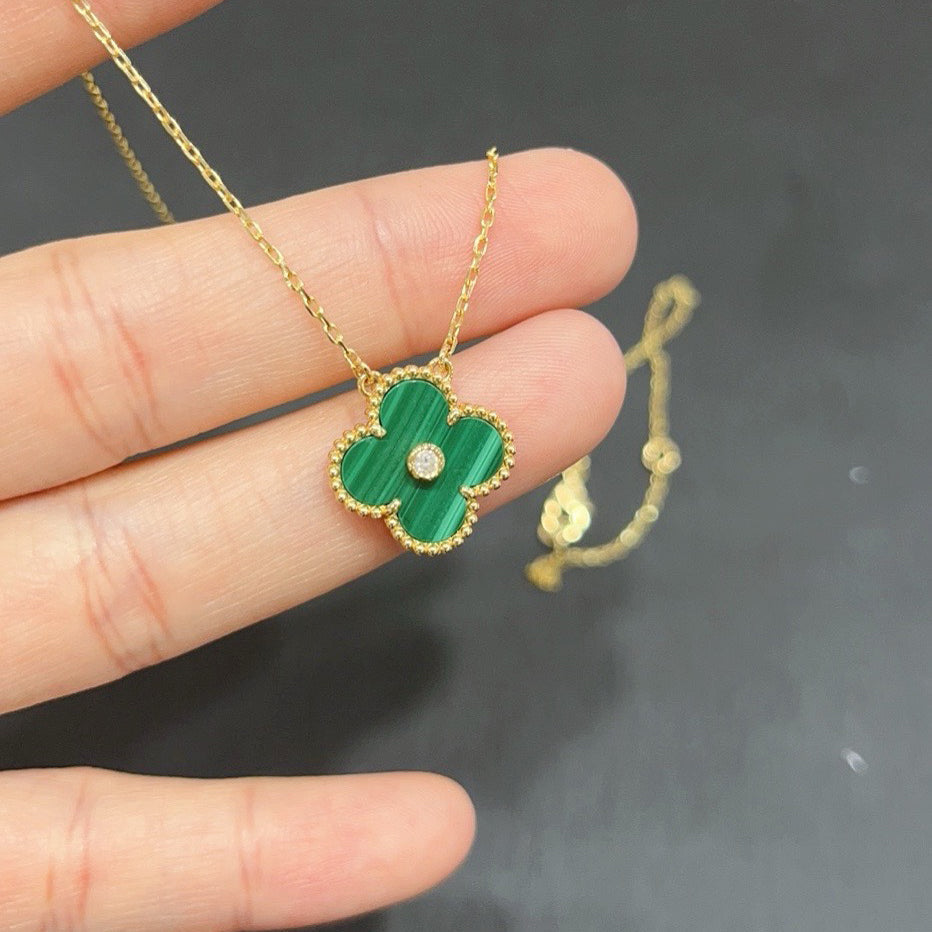 Aura CLOVER 15MM DIAMANT TÜRKISE HALSKETTE
