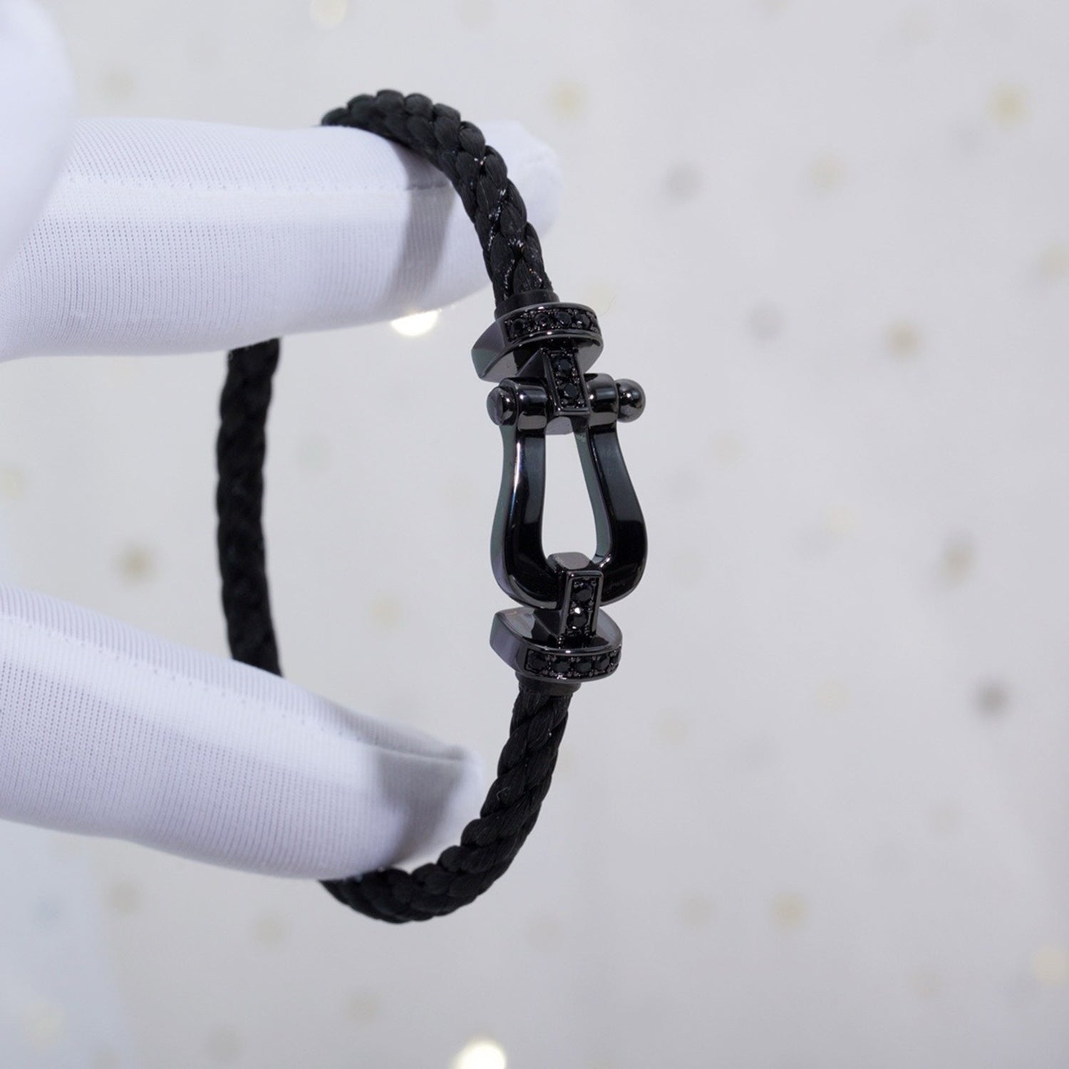 Aura FORCE LARGE SERIES HORSESHOE BLACK SAMURAI BRACELET