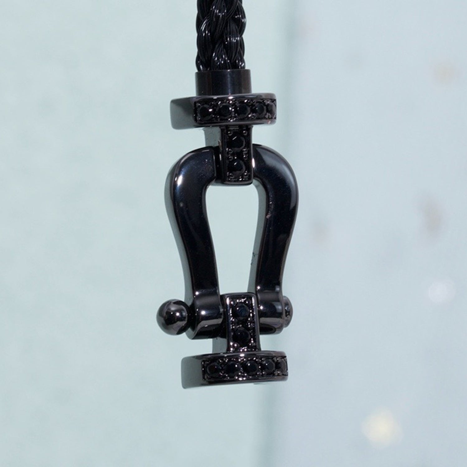 Aura FORCE LARGE SERIES HORSESHOE BLACK SAMURAI BRACELET